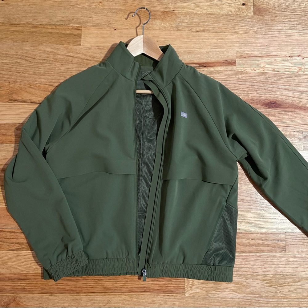 Figs Scrub Jacket - Dark Olive *worn once*